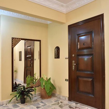 Two-Bedroom Apartment At Mohamed Farid Street القاهرة المظهر الخارجي الصورة
