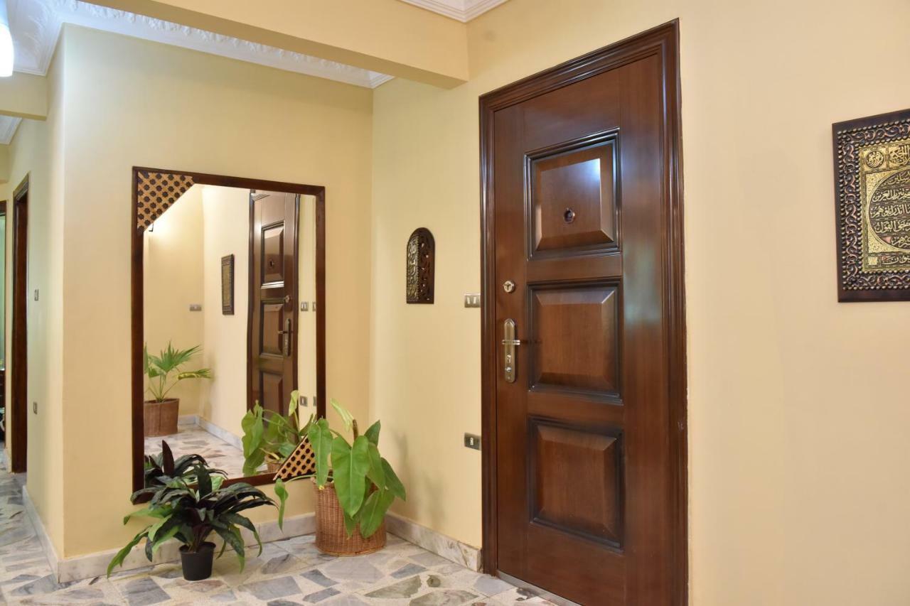 Two-Bedroom Apartment At Mohamed Farid Street القاهرة المظهر الخارجي الصورة