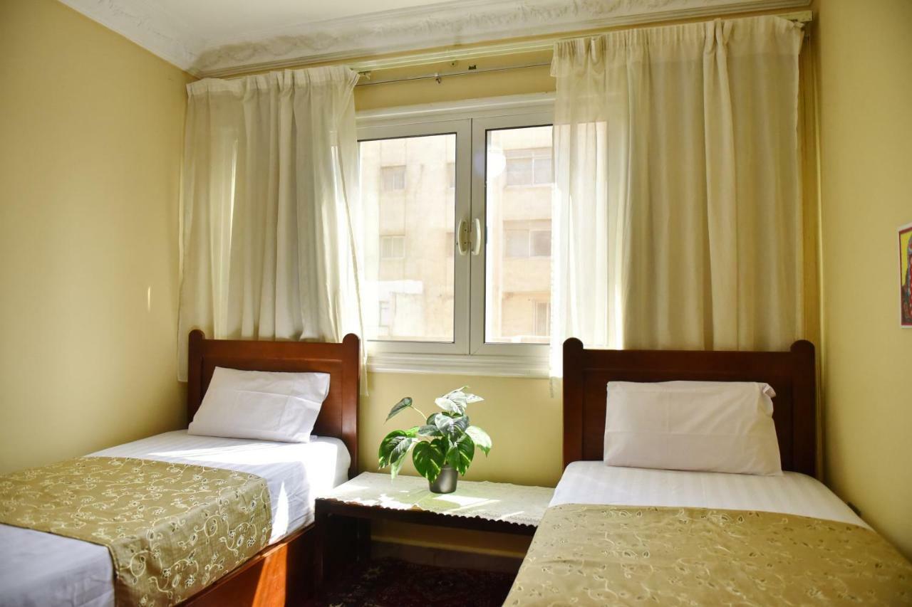 Two-Bedroom Apartment At Mohamed Farid Street القاهرة المظهر الخارجي الصورة