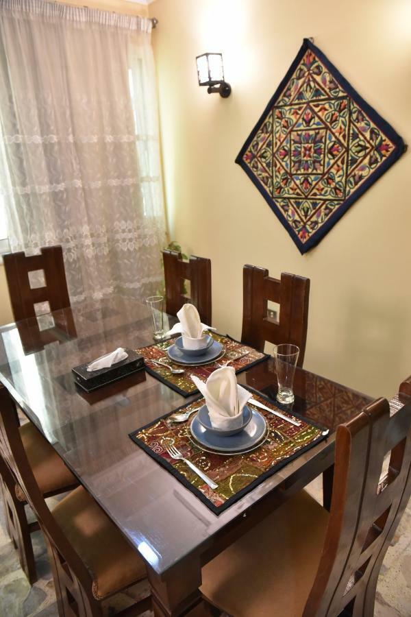 Two-Bedroom Apartment At Mohamed Farid Street القاهرة المظهر الخارجي الصورة